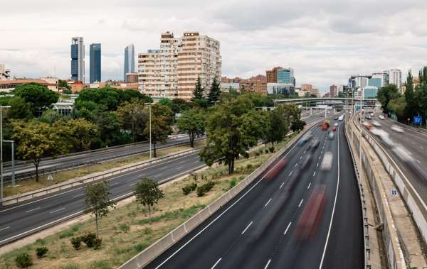 regulasi marka jalan