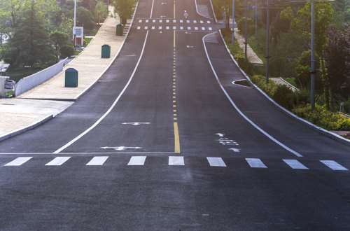 marka jalan yang harus dipatuhi